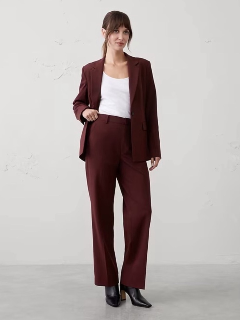 Banana Republic NWT Sculpted Stretch Blazer & Bootcut Trouser Set – Wine Red 6